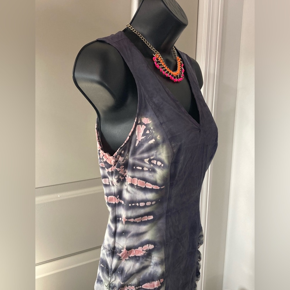 Tie-Dye detail fitted Dress - Picture 3 of 8